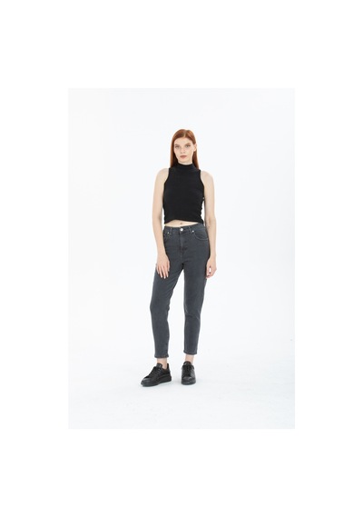 Kadın Antrasit Yüksek Bel Yumuşak Dokunuşlu Rahat Kesim Mom Jeans Kot Pantolon Antrasit