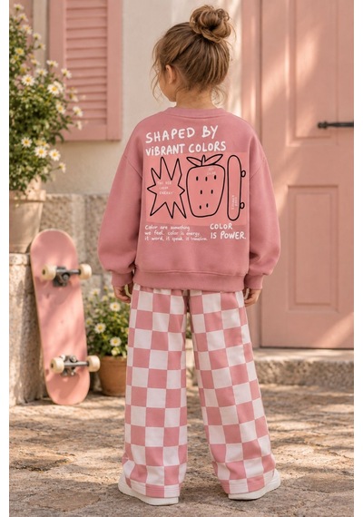 Zuzunga Kız Çocuk Dama Desenli Oversize 3 İplik Sweatshirt Ve Bol Paça Eşofman Takım Pembe Zuzunga Kız Çocuk Dama Desenli Oversize 3 İplik Sweatshirt Ve Bol Paça Eşofman Takım Pembe