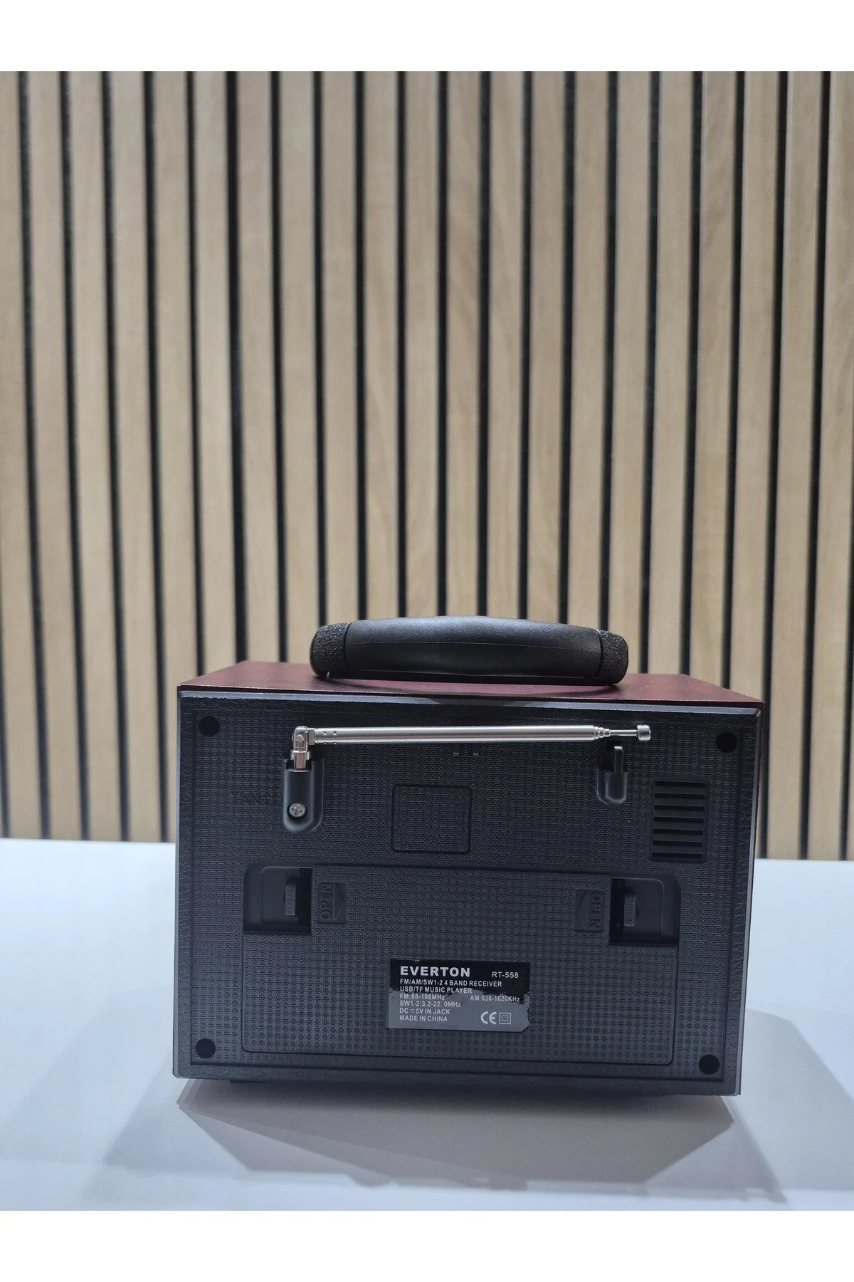 Rt-558 Modern Bluetooth Fm-usb-tf-aux Şarjlı Nostaljik Radyo