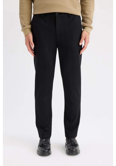 DeFacto Tailored Regular Fit Normal Kesim Kumaş Pantolon Basic Düz Cepli D9081AX24WNBK27 DeFacto Tailored Regular Fit Normal Kesim Kumaş Pantolon Basic Düz Cepli D9081AX24WNBK27