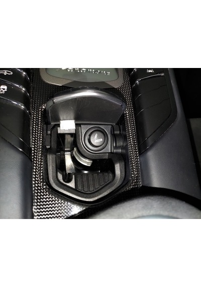 Porsche Panamera 970 İçin Telefon Montaj Aparatı