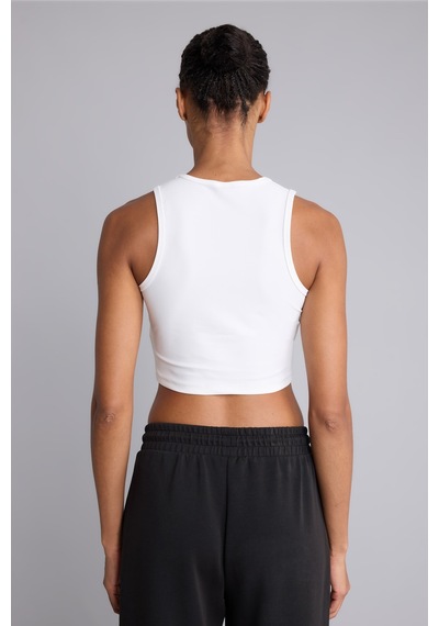 Defacto Crop Top Bisiklet Yaka Sporcu Atlet E7723ax26auer105 Ekru-er105