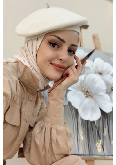 Elif İç Giyim Fransız Keçe Ekru Ressam Bere Ekru
