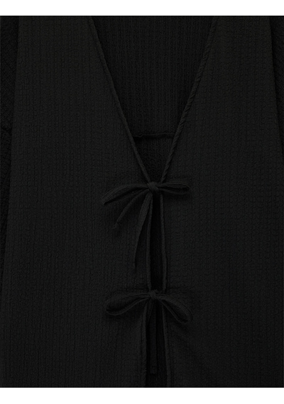 Koton Bürümcük Kumaş Geniş Uzun Kollu Bağlama Detaylı Dokulu Kimono Siyah 6sak30069ek Koton Bürümcük Kumaş Geniş Uzun Kollu Bağlama Detaylı Dokulu Kimono Siyah 6sak30069ek