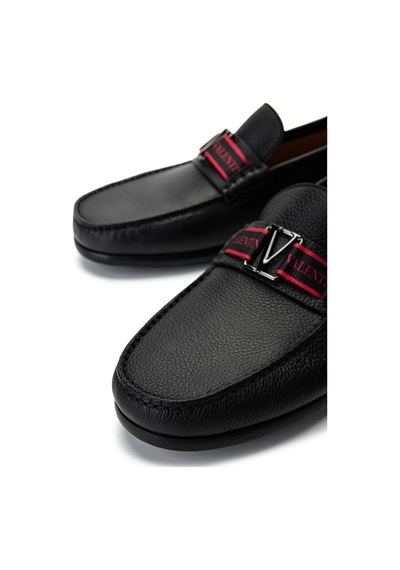 Valentino Valentıno Erkek Hakiki Deri Siyah Loafer Ayakkabı 667 2088 Erk Ayk Y23 Black Siyah Valentino Valentıno Erkek Hakiki Deri Siyah Loafer Ayakkabı 667 2088 Erk Ayk Y23 Black Siyah