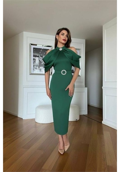 Neşeli Butik Kadın Omuz Detaylı Toka Kemerli Midi Boy Elbise Nbnc110095 Zümrüt Yeşil Neşeli Butik Kadın Omuz Detaylı Toka Kemerli Midi Boy Elbise Nbnc110095 Zümrüt Yeşil