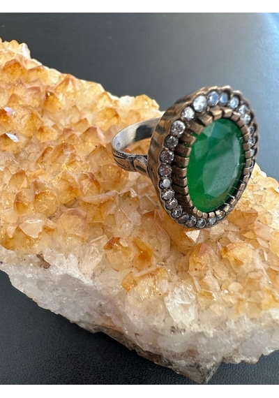 Aysesa Zümrüt Ve Zirkon Doğal Taşlı Kadın Gümüş Yüzük 925 Ayar 9.65 Gram Aysesa Zümrüt Ve Zirkon Doğal Taşlı Kadın Gümüş Yüzük 925 Ayar 9.65 Gram