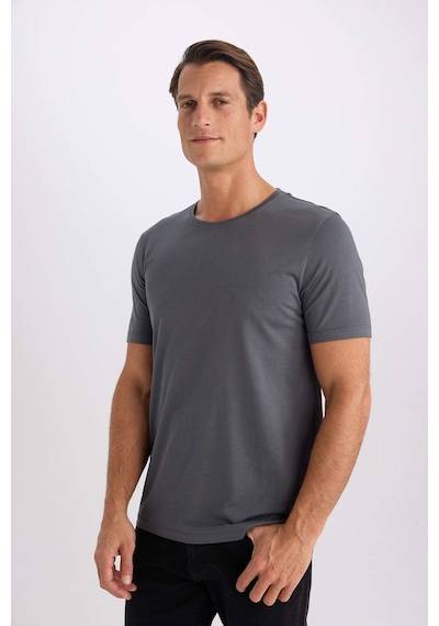 DeFacto Slim Fit Dar Kesim Bisiklet Yaka Modal Karışımlı Pamuklu Basic Düz Kısa Kollu Tişört M6606AZ25SPAR31 DeFacto Slim Fit Dar Kesim Bisiklet Yaka Modal Karışımlı Pamuklu Basic Düz Kısa Kollu Tişört M6606AZ25SPAR31