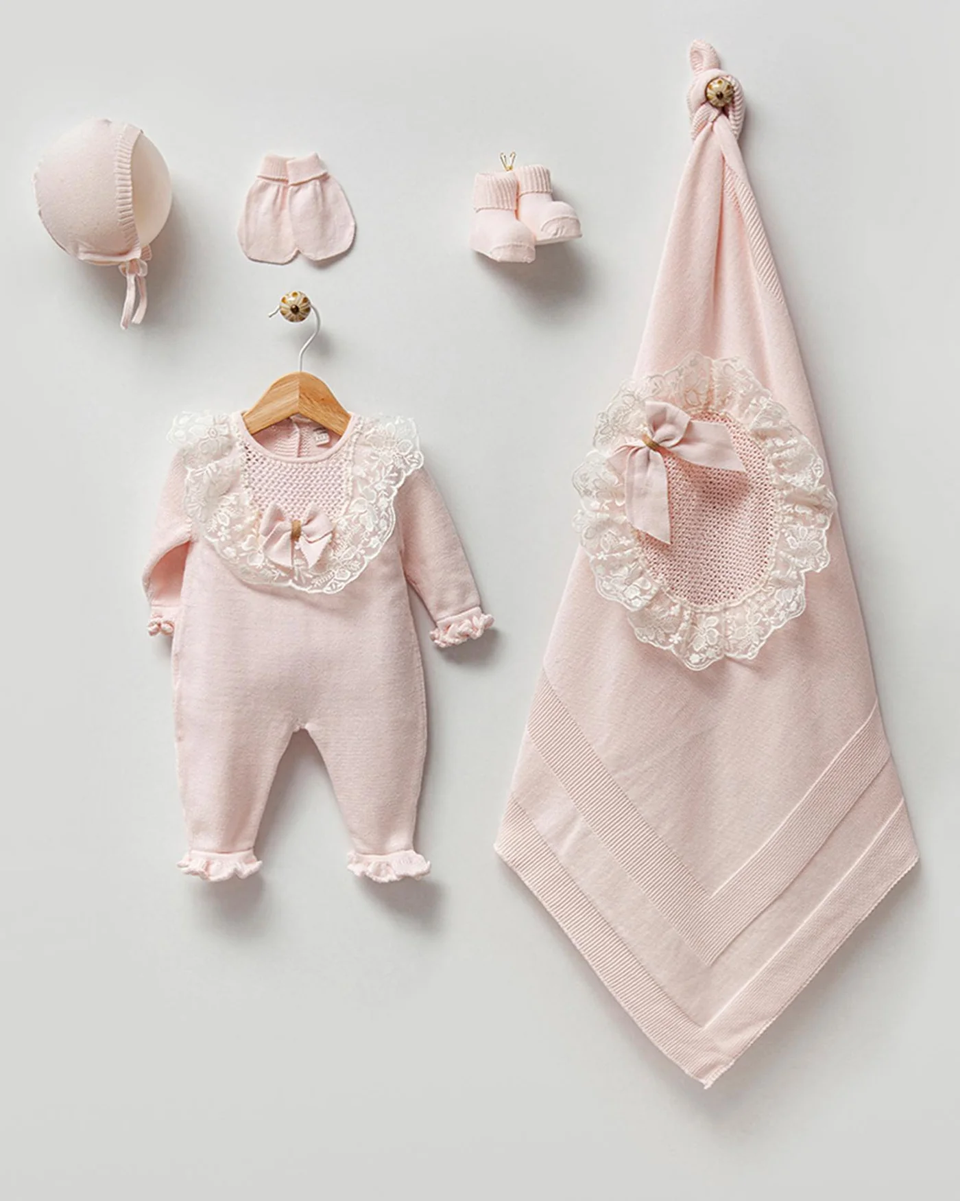 Momercy Dantelli Fiyonk Detaylı Kız Bebek Triko Hastane Çıkışı Beşli Set Pembe