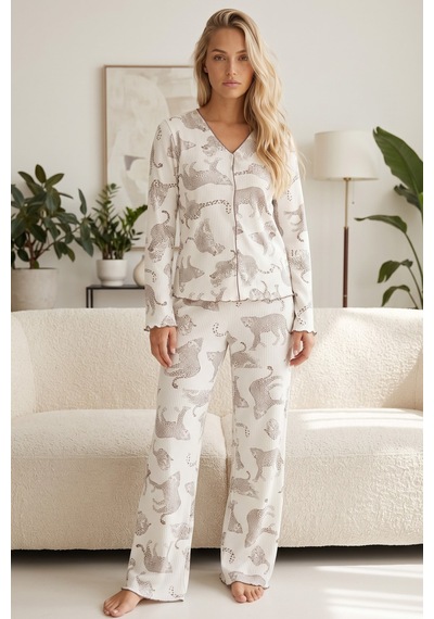 Siyah İnci Yumuşak Tuşe Kışlık Fitilli Pamuklu Örme Düğmeli Hırka Pijama Takım 8073 Kaplan Siyah İnci Yumuşak Tuşe Kışlık Fitilli Pamuklu Örme Düğmeli Hırka Pijama Takım 8073 Kaplan