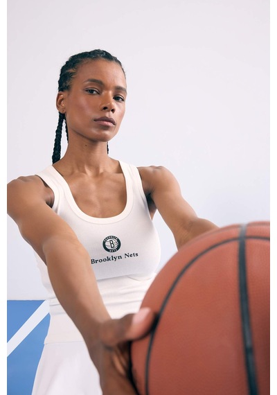 DeFactoFit NBA Brooklyn Nets Slim Fit Dar Kesim U Yaka Ribana Sporcu Atlet E2358AX25SMER105