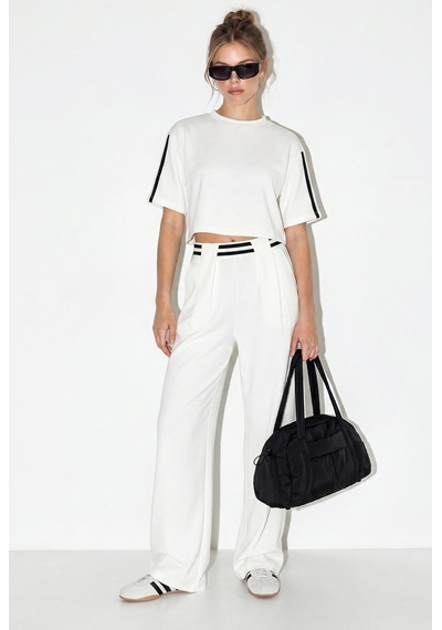 Shade Kadın Çizgi Detaylı Crop Bluzlu Yüksek Bel Modal Takım 4136 60286285 - Beyaz