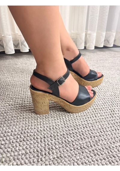 Asmi Shoes Kadın Adara Siyah Tek Bant 10 Cm Platformlu Ayakkabı