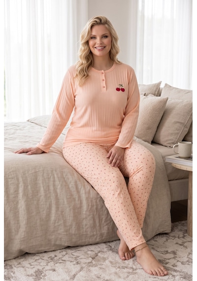 Seboteks Şardonlu İnterlok Kumaş Yakası Düğmeli Kışlık Büyük Beden Kadın Pijama Takımı 2700 Somon Seboteks Şardonlu İnterlok Kumaş Yakası Düğmeli Kışlık Büyük Beden Kadın Pijama Takımı 2700 Somon