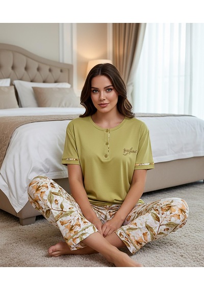 Mihra Kadın Ring Viskon Düğmeli Yaka Kısa Kol Likralı Pijama Takımı 40112fy - 1 Adet Yeşil Mihra Kadın Ring Viskon Düğmeli Yaka Kısa Kol Likralı Pijama Takımı 40112fy - 1 Adet Yeşil