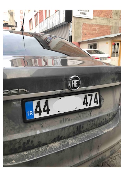 Parlak Siyah Çerçeveli Oto Plakalık Abs Plastik Esnek Piano Black Plakalık 2 Adet