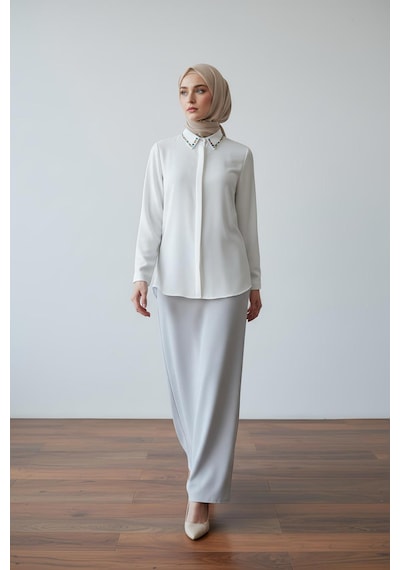 Pera Moda Yakası Taşlı Basic İç Göstermeyen Şık Gömlek Beyaz