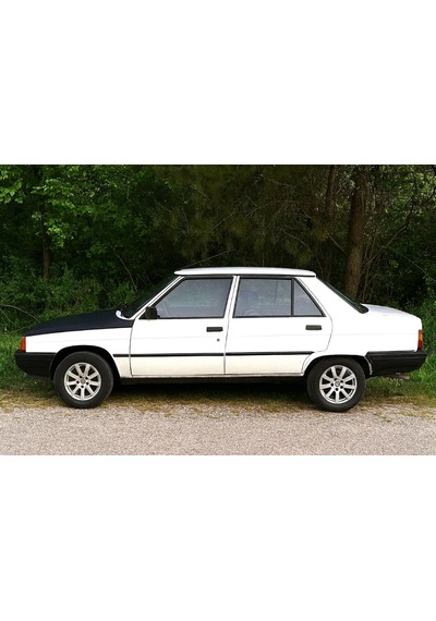 Renault 9 Ön Kaput Koruma Maskesi Siyah Suni Deri Araca Özel Tasarım 1 Adet