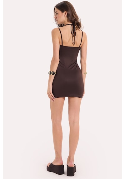 Tudors Kadın Slim Fit Dar Kesim Boyundan Bağlamalı Sıfır Kol Dantel Detaylı Kahverengi Elbise-52065