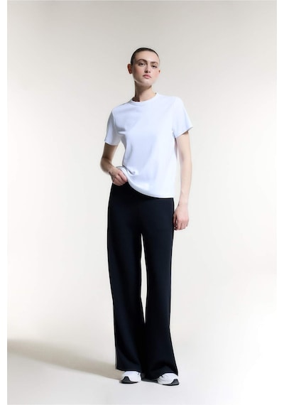 Defacto Ultra Yumuşak Wide Leg Geniş Paça Standart Boy Modal Sporcu Pantolon D7128ax26spbk81 Siyah-bk81 Defacto Ultra Yumuşak Wide Leg Geniş Paça Standart Boy Modal Sporcu Pantolon D7128ax26spbk81 Siyah-bk81