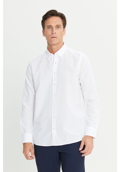 Erkek Beyaz Slim Fit Dar Kesim Düğmeli Yaka Pamuklu Gömlek Beyaz Erkek Beyaz Slim Fit Dar Kesim Düğmeli Yaka Pamuklu Gömlek Beyaz