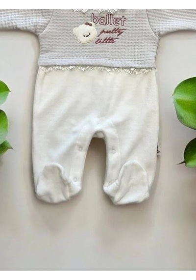 Bebe Ceyiz Sarayı Kız Bebek Ayıcıklı Kadife Dantelli Patikli Tulum-15131 Ekru