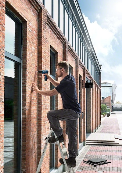 Bosch Professional GSB 120-Li 2x2Ah Çift Akülü Darbeli Delme Vidalama + 23 Parça Set - 06019G8102