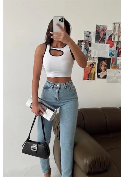 Bigümex Dekolteli Biyeli Kaşkorse Kadın Crop Bluz Beyaz