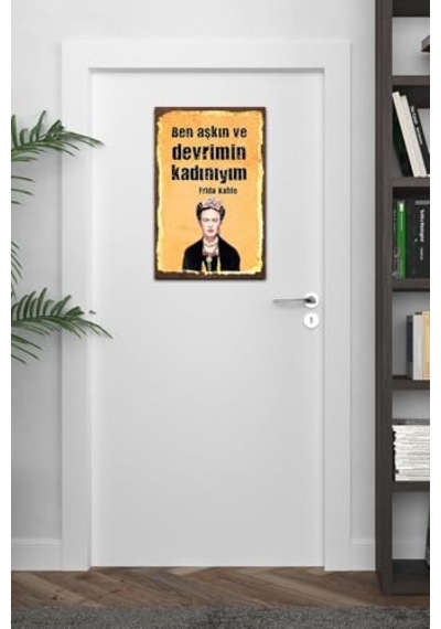 Aşkın Ve Devrimin Kadınıyım Retro Ahşap Mdf Tablo