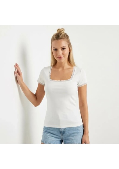 Park Karon 26016 Kadın Dantel Detaylı Kare Yaka Modal Örme Bluz Ekru Park Karon 26016 Kadın Dantel Detaylı Kare Yaka Modal Örme Bluz Ekru