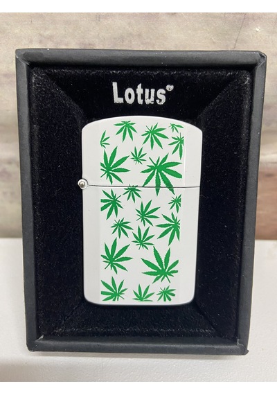 Lotus Marka Beyaz Yeşil Renk Yaprak Logolu Benzinli
