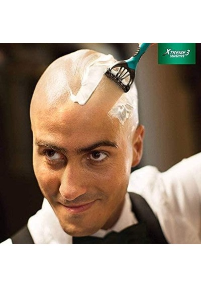 Wilkinson Sword Xtreme 3 Üç Bıçaklı Oynar Başlıklı Kullan At Tıraş Bıçağı 4'lü 2 Paket
