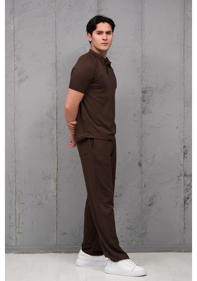 Mass Plus Regular Fit Likralı Kendinden Çizgili Yarım Baggy Pantolonlu T-shirt Takım Kahverengi Mass Plus Regular Fit Likralı Kendinden Çizgili Yarım Baggy Pantolonlu T-shirt Takım Kahverengi
