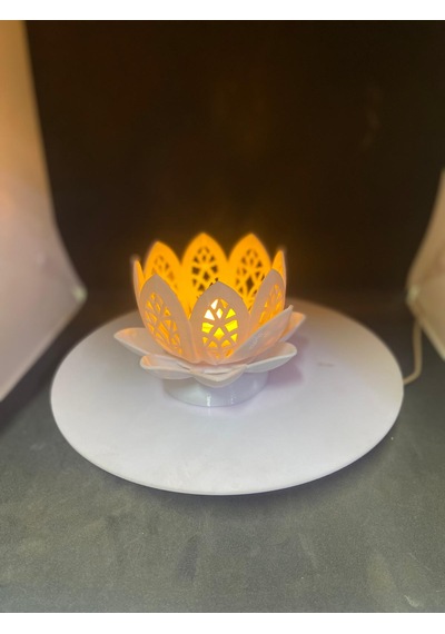 Lotus Glow Mumluk Beyaz