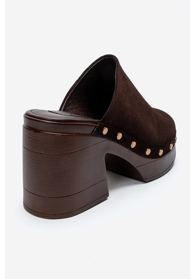 Luvishoes Bellune Kahverengi Süet Hakiki Deri Perçin Detaylı Kadın Kalın Topuklu Terlik Luvishoes Bellune Kahverengi Süet Hakiki Deri Perçin Detaylı Kadın Kalın Topuklu Terlik