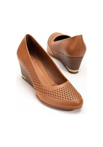 Analin Shoes Kadın Hakiki Deri Petek Baskılı Dolgu Topuklu Ayakkabı Taba