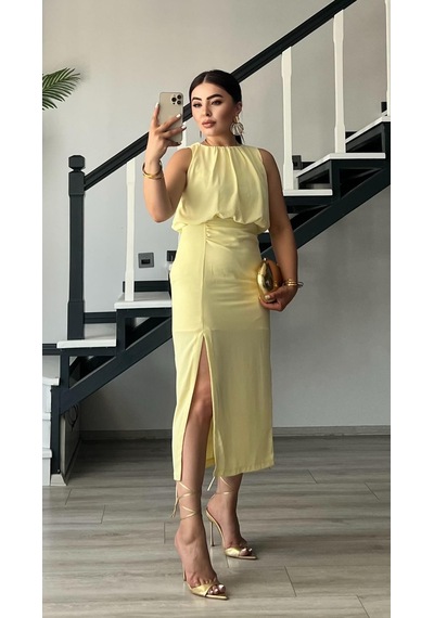 Butter Yellow Önden Yırtmaçlı Büzgülü Elbise Sarı