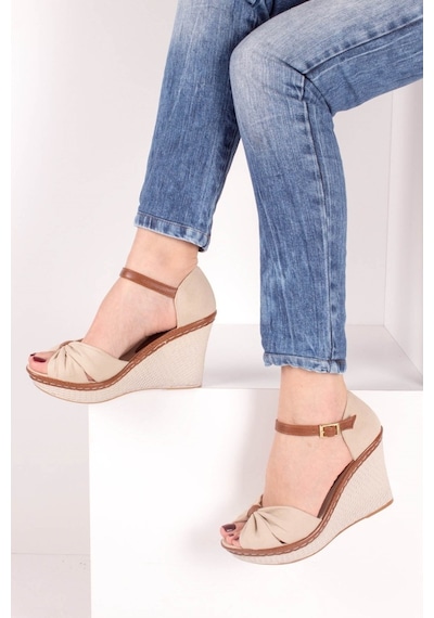 Fox Shoes Bej Kadın Dolgu Topuklu Ayakkabı 9674040505