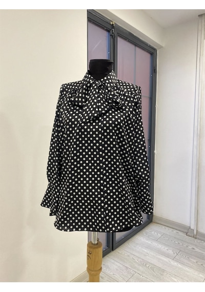 Pera Moda Puantiye Desenli Paris Fularlı Gömlek Siyah - Beyaz
