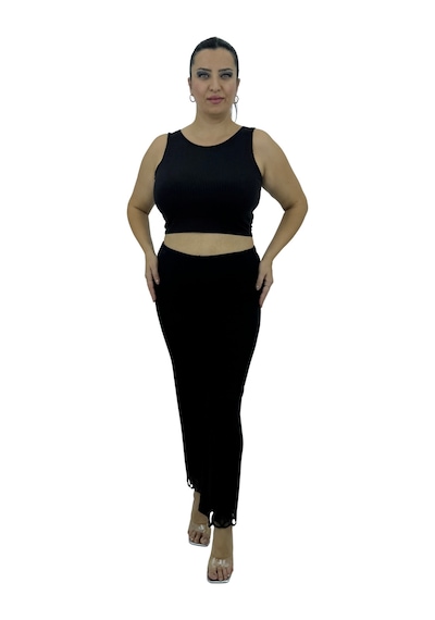 Büyük Beden Likralı Beli Lastikli Nakış Detaylı Boru Paça İnce Viskon Kadın Tayt Pantolon Siyah Büyük Beden Likralı Beli Lastikli Nakış Detaylı Boru Paça İnce Viskon Kadın Tayt Pantolon Siyah