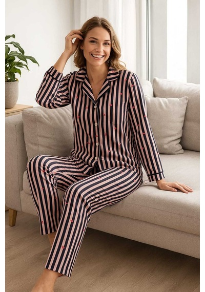Tenra Kadın Pijama Takımı Boydan Düğmeli Süet Kalp Desenli Çok Renkli