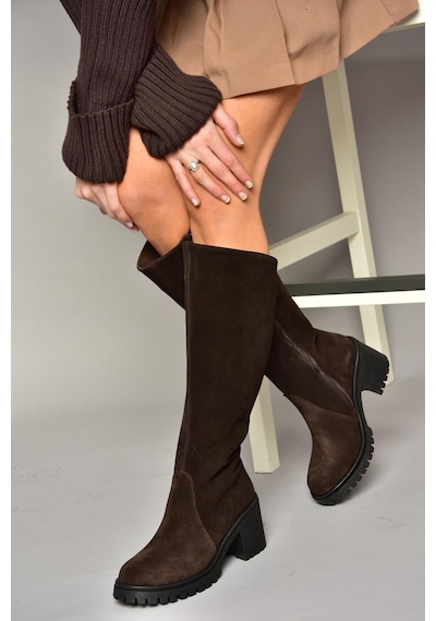 Fox Shoes R654047702 Kahverengi Hakiki Deri Süet Kalın Topuklu Kadın Çizme Kahverengi-süet Kahverengi Fox Shoes R654047702 Kahverengi Hakiki Deri Süet Kalın Topuklu Kadın Çizme Kahverengi-süet Kahverengi