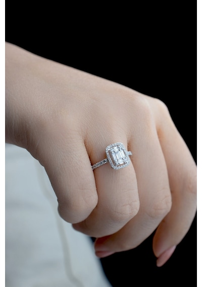 0.72 Ct Baget Pırlanta Modern Tasarım Yüzük