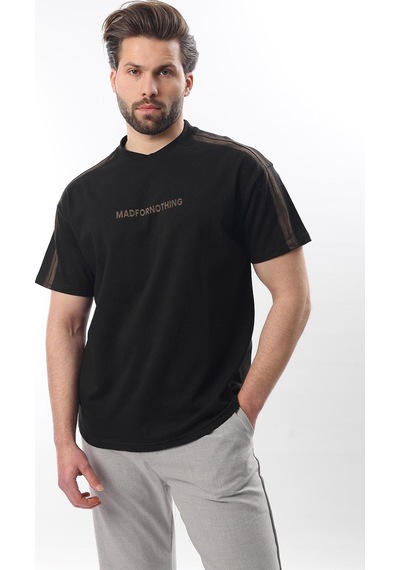 Madmext Siyah Bisiklet Yaka Baskılı Erkek T-shirt E7110 Siyah