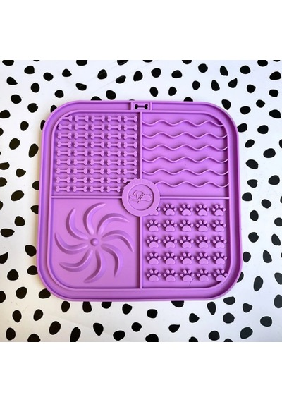 Silikon Yavaş Yeme Kabı ve Mama Matı Kedi Köpek Uyumlu Pratik Besleme Tabağı 20 x 20 CM