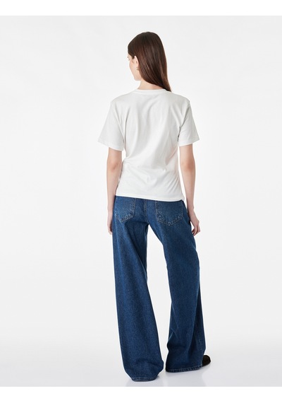 Koton Regular Fit Kısa Kollu Bisiklet Yaka Drape Detaylı Pamuklu Basic Tişört Ekru 7wak50149ek Koton Regular Fit Kısa Kollu Bisiklet Yaka Drape Detaylı Pamuklu Basic Tişört Ekru 7wak50149ek