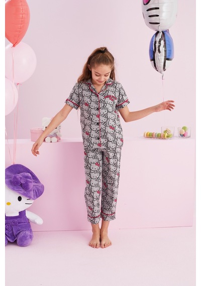 Siyah İnci Lisanslı %100 Pamuk Çok Renkli Düğmeli Biyeli Pijama Takım Hk050 Gri Siyah İnci Lisanslı %100 Pamuk Çok Renkli Düğmeli Biyeli Pijama Takım Hk050 Gri