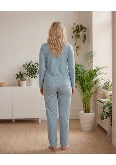 Eyfuze Kadın Kışlık Büyük Beden Curve Nakışlı Desenli Yakası Düğmeli Uzun Kollu Pijama Takımı Mavi Eyfuze Kadın Kışlık Büyük Beden Curve Nakışlı Desenli Yakası Düğmeli Uzun Kollu Pijama Takımı Mavi