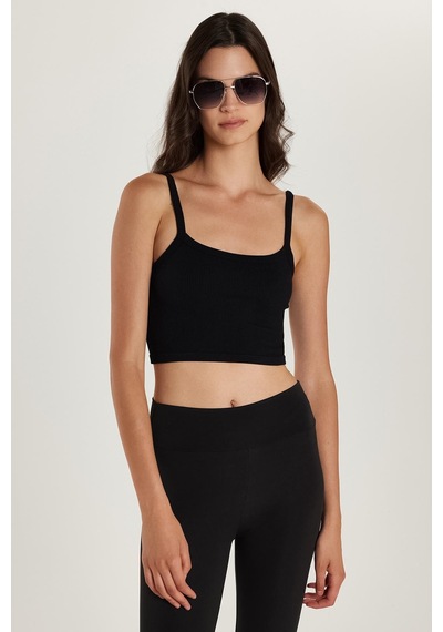 Tudors Kadın Slim Fit Kare Yaka Düz Basic Siyah Crop Atlet-34335 SIYAH Tudors Kadın Slim Fit Kare Yaka Düz Basic Siyah Crop Atlet-34335 SIYAH