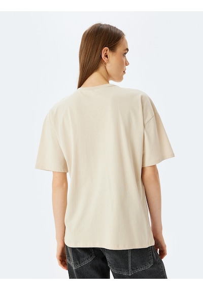 Koton Slogan Baskılı Kısa Kollu Bisiklet Yaka Oversize Tişört Bej 5sal10076ık Ekru Koton Slogan Baskılı Kısa Kollu Bisiklet Yaka Oversize Tişört Bej 5sal10076ık Ekru